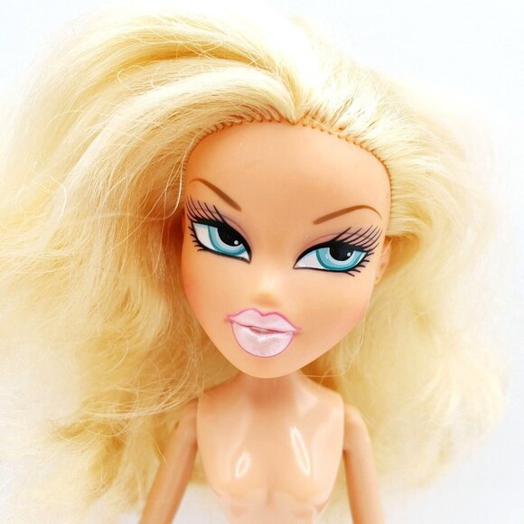 Bratz CLOE Nude Doll WINTERTIME COLLECTION 2008 MGA - Picture 2 of 4